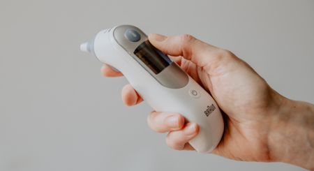 การตรวจสอบสถานะสุขภาพอย่างใกล้ชิด